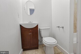 6022 Market St in Philadelphia, PA - Building Photo - Building Photo