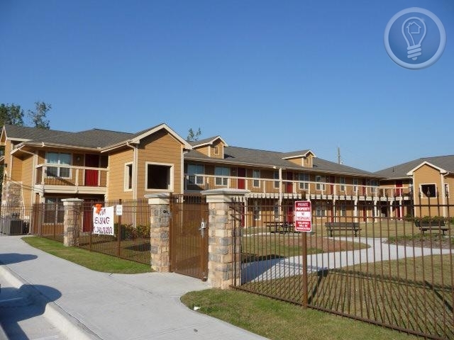 Village Park North in Houston, TX - Building Photo