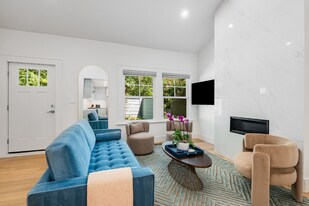 413 8th St NE, Unit A in Atlanta, GA - Building Photo