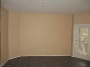 833 Aspen Peak Loop in Henderson, NV - Building Photo - Building Photo