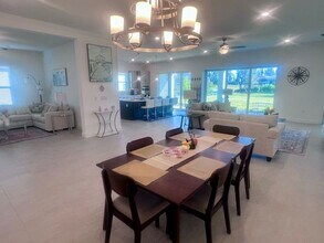 8101 Wild Blue Ter in Sarasota, FL - Building Photo - Building Photo