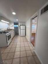 680 Rifle Camp Rd in Woodland Park, NJ - Building Photo - Building Photo