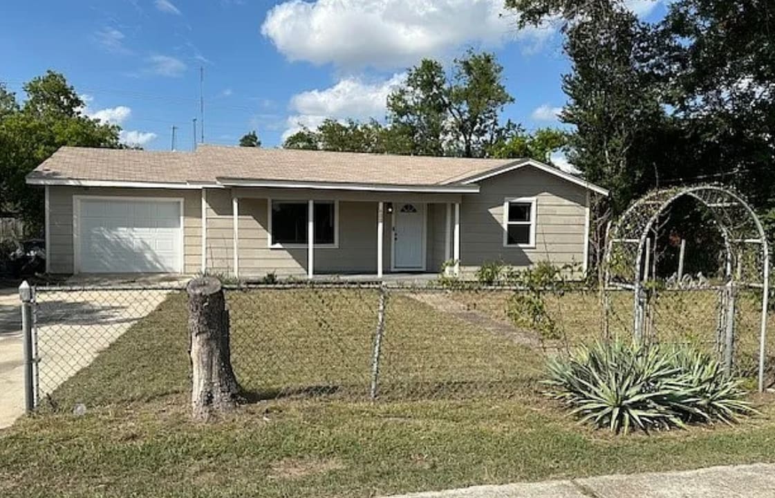 602 W Avenue B in Copperas Cove, TX - Foto de edificio