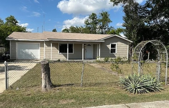 property at 602 W Avenue B