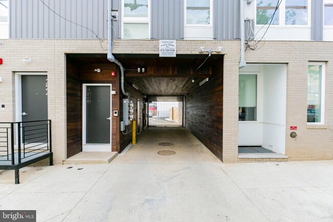 1239 N 27th St-Unit -C in Philadelphia, PA - Building Photo - Building Photo
