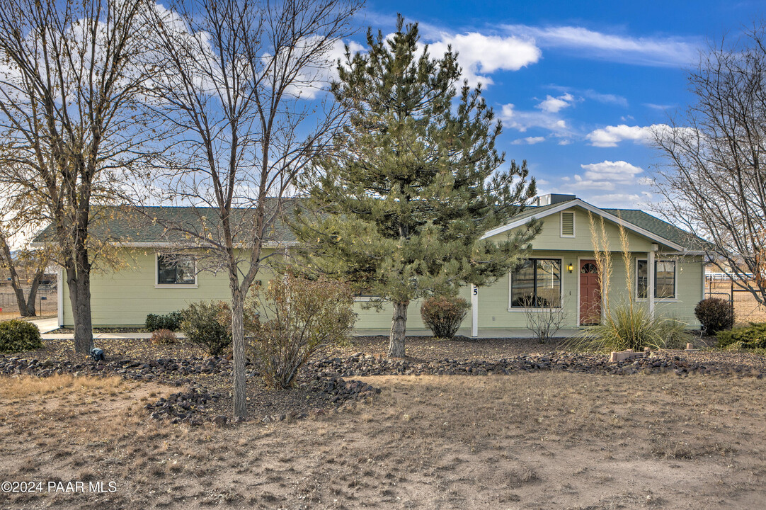 1155 W Pleasant Ave in Chino Valley, AZ - Building Photo