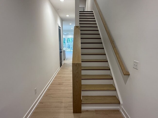 612 Ambassador St in Charlotte, NC - Building Photo - Building Photo