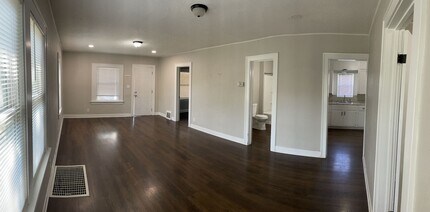 1450 N Lorraine Ave in Wichita, KS - Building Photo - Building Photo