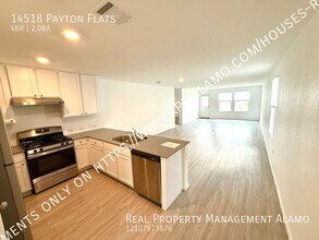 14518 Payton Flts in San Antonio, TX - Foto de edificio - Building Photo