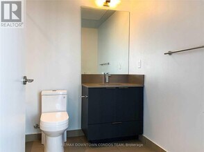 181 Dundas St E in Toronto, ON - Building Photo - Building Photo