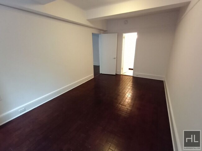 WEST 73 STREET, Unit 2G in New York, NY - Building Photo - Building Photo