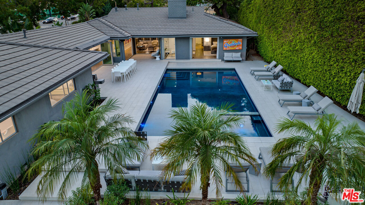 602 Whittier Dr in Beverly Hills, CA - Building Photo