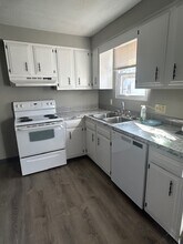 1837 Koran Ave NW, Unit 1837 in Canton, OH - Foto de edificio - Building Photo