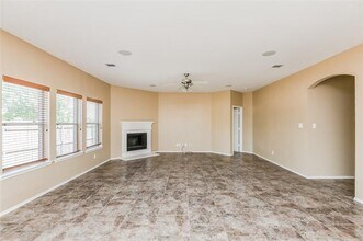 108 Centennial Pl in Crowley, TX - Building Photo - Building Photo