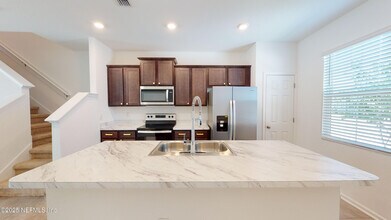 11048 Baymeadows Rd in Jacksonville, FL - Building Photo - Building Photo