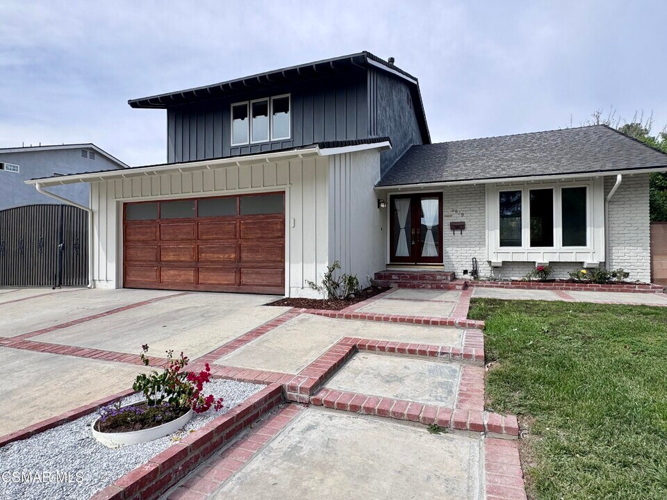 3829 Hartung Ct in Thousand Oaks, CA - Building Photo
