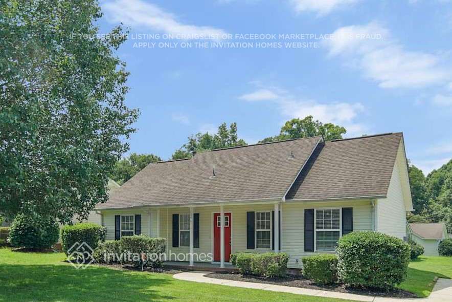 1341 Bells Knox Rd in Charlotte, NC - Building Photo