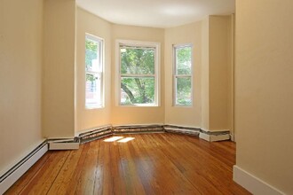 114 Everett St, Unit 2 in Boston, MA - Building Photo - Building Photo