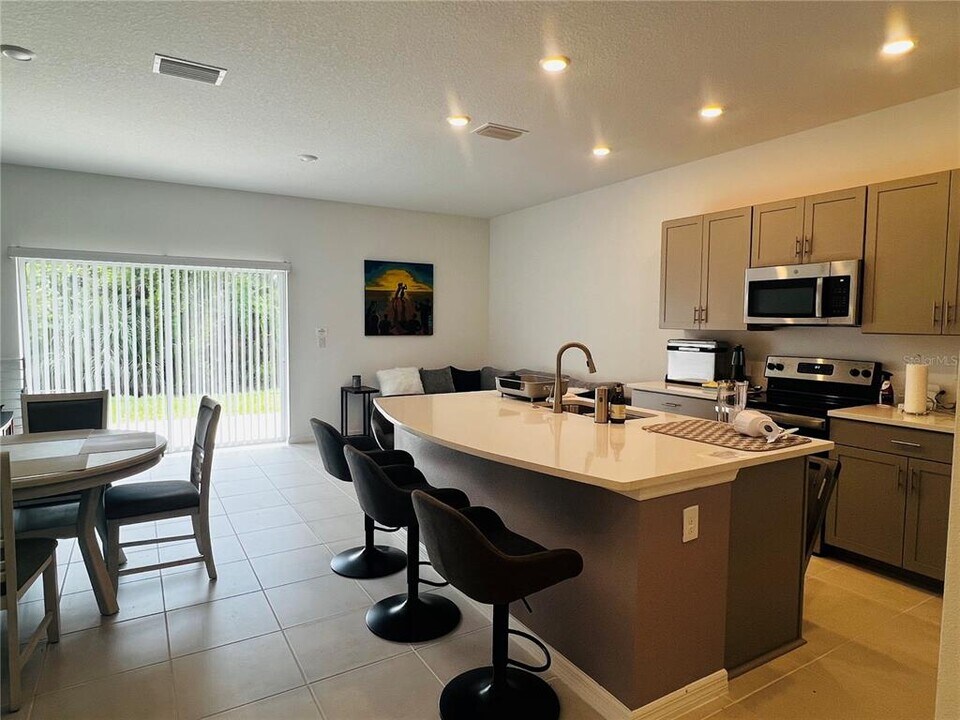 8473 Lunar Skye St in Sarasota, FL - Building Photo