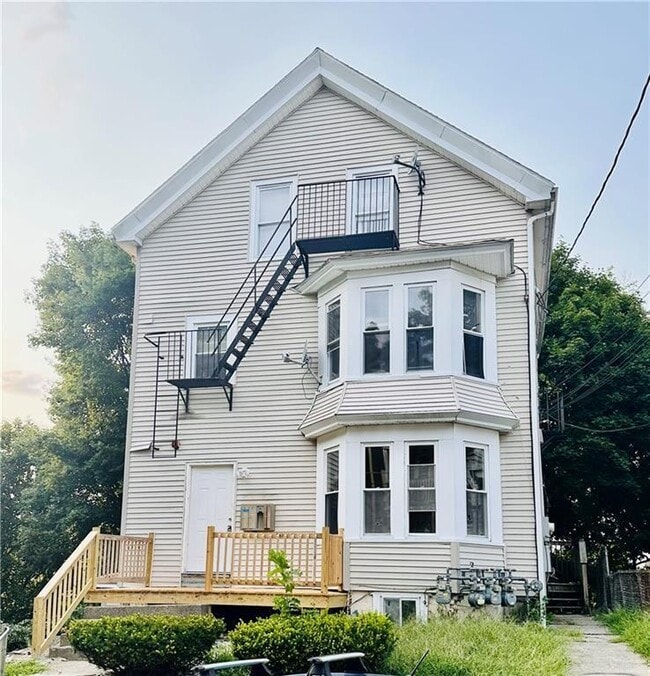 property at 75 W Park Pl