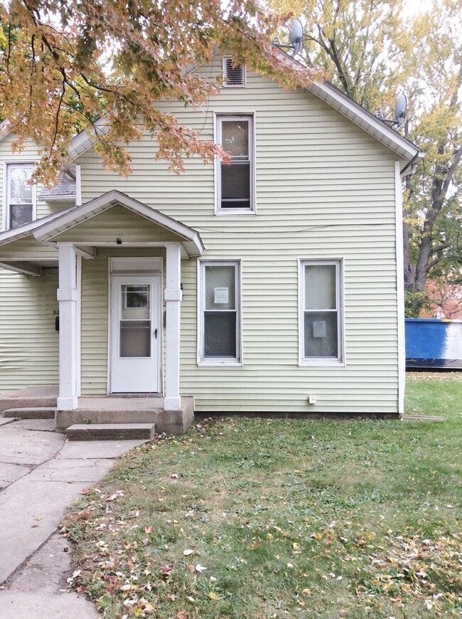 property at 301 S 10th St