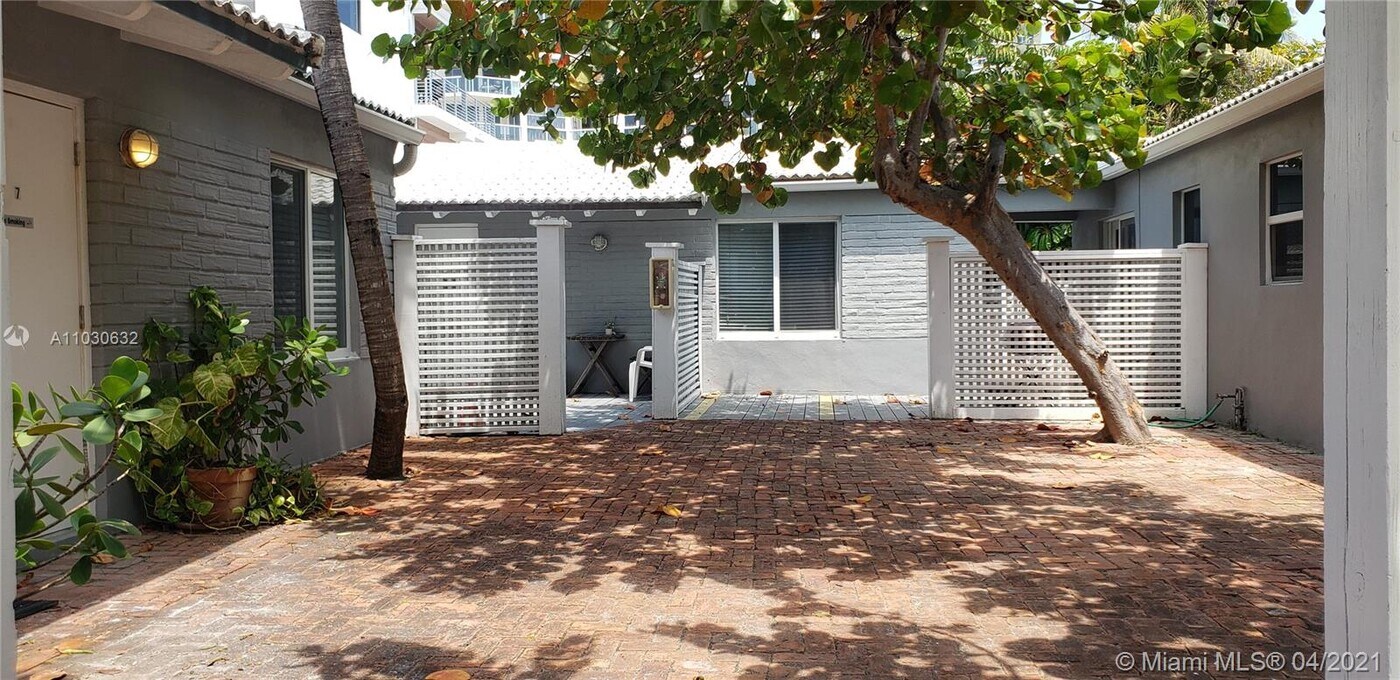 315 Walnut St in Hollywood, FL - Building Photo