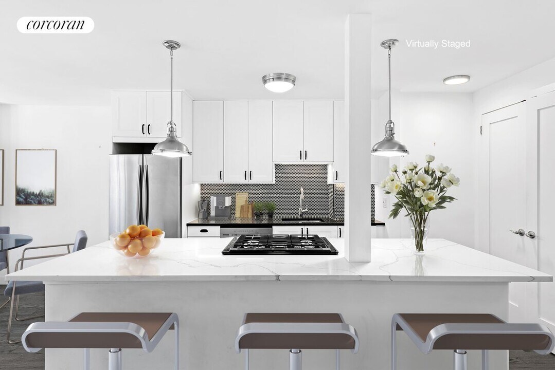 201 E 36th St in New York, NY - Building Photo