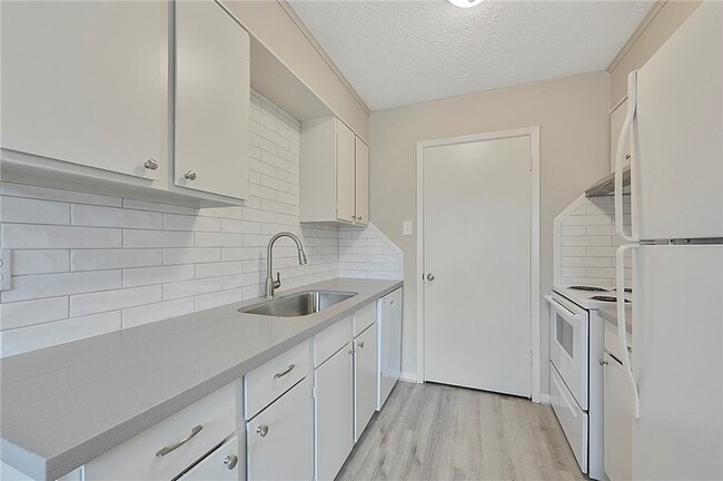 805 San Benito Dr in College Station, TX - Building Photo - Building Photo