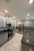 25118 Lambrusco Loop in Lutz, FL - Building Photo - Building Photo