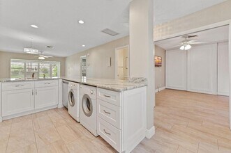 13745 Flora Pl, Unit 04F in Delray Beach, FL - Building Photo - Building Photo