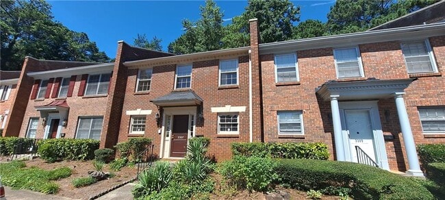 property at 3307 York Pl