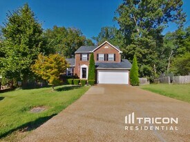 2536 Bayview Dr in Nashville, TN - Building Photo