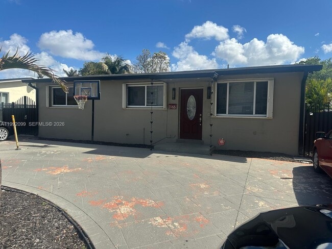 1166 W 24th St in Hialeah, FL - Building Photo - Building Photo