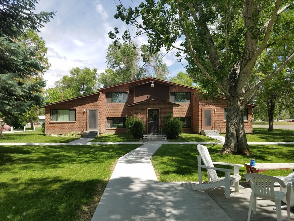 912 S 5th St, Unit #912 in Basin, WY - Foto de edificio