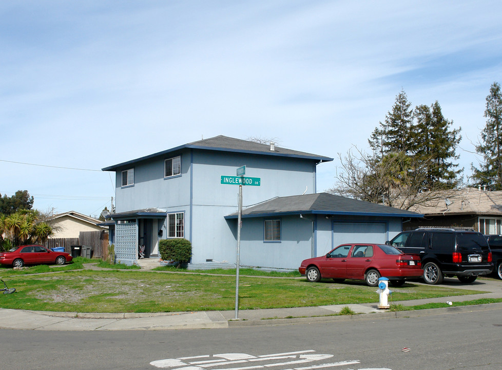 1338-1340 Beachwood Dr in Santa Rosa, CA - Building Photo