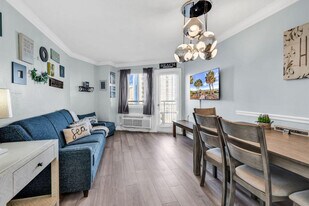 2001 S Ocean Blvd in Myrtle Beach, SC - Building Photo