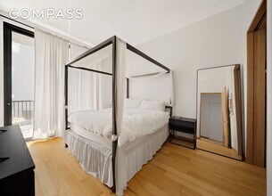 68 Spring St in New York, NY - Building Photo - Building Photo