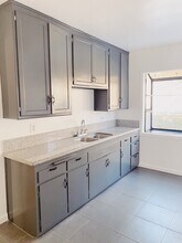 636 W Queen St, Unit C in Inglewood, CA - Building Photo - Building Photo