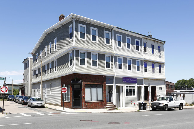 321 Dorchester St in South Boston, MA - Foto de edificio - Building Photo