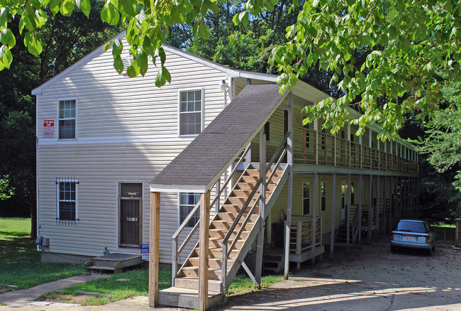 1600 Poole Rd in Raleigh, NC - Building Photo - Building Photo