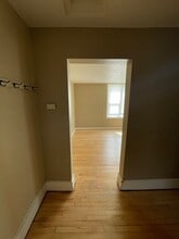 327 W 4th St in Duluth, MN - Building Photo - Building Photo