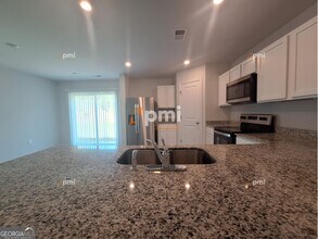 329 Duck Walk Wy in Hogansville, GA - Building Photo - Building Photo