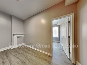 702 Dolphin St in Baltimore, MD - Building Photo - Building Photo