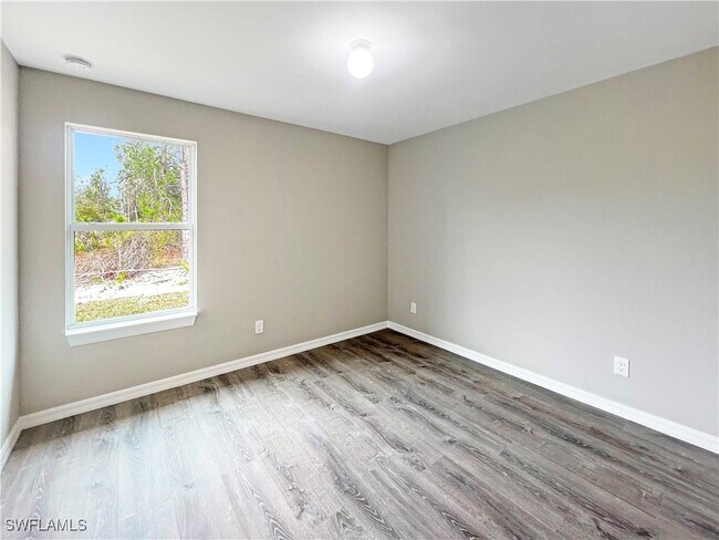 property at 926 Anaconda Ave S