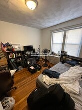 1111 Boylston St, Unit 29 in Boston, MA - Foto de edificio - Building Photo