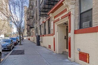 566 W 191st St in New York, NY - Building Photo - Building Photo