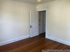 15 Barrows St in Boston, MA - Foto de edificio - Building Photo