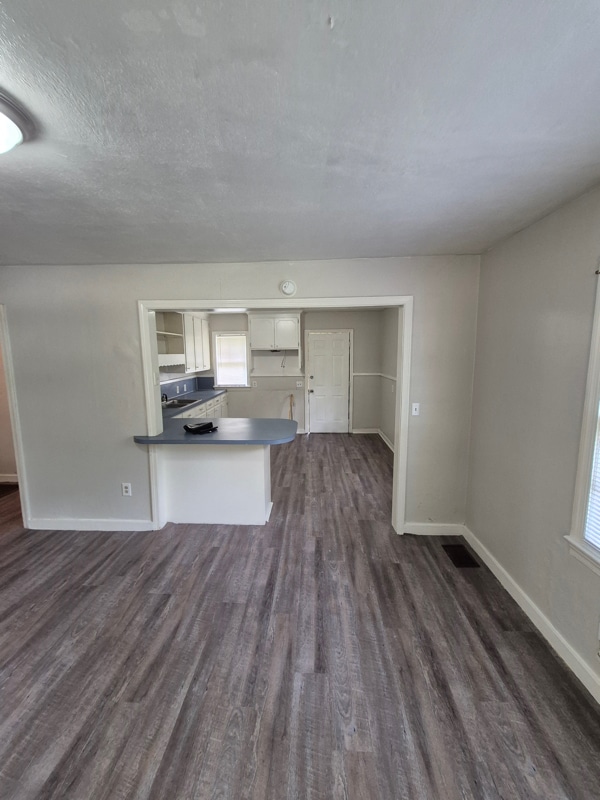 property at 3251 Meadow Ln