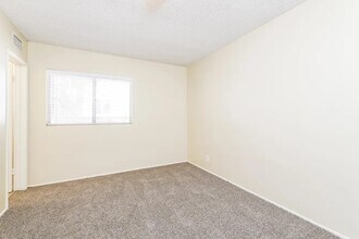 8137 Darby Ave in Los Angeles, CA - Building Photo - Building Photo