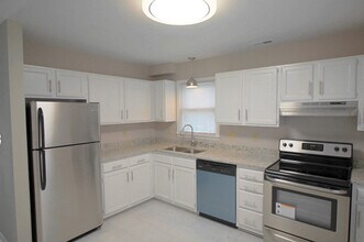 2230 Summit St-Unit -Unit 103 in Durham, NC - Building Photo - Building Photo